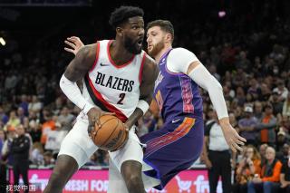 布克确实很 布克确实很