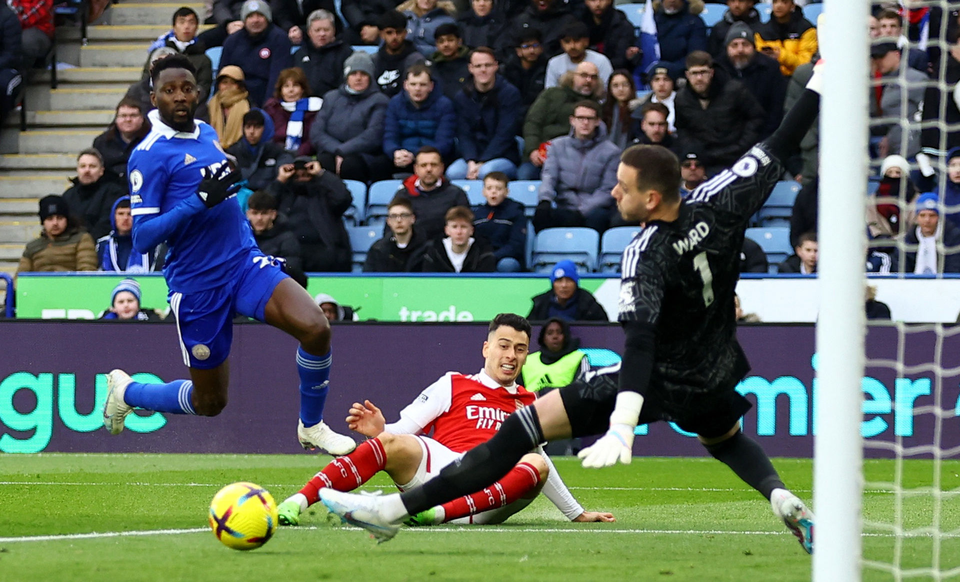 也充满了期 也充满了期