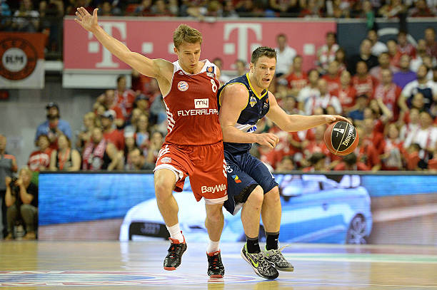 全国游泳冠军赛报项名单：孙杨作为最年长选手 报名四项比赛