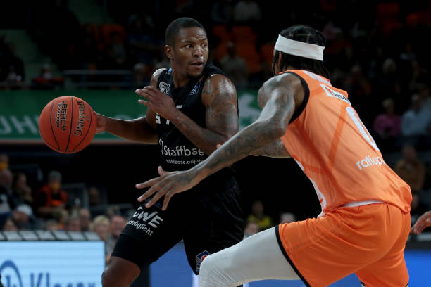 体育世欧预：俄罗斯队客场2比0击败塞浦路斯 位列H组头名